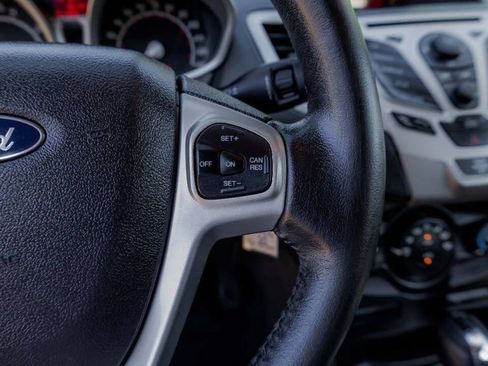 Used 2013 Ford Fiesta SE image 34