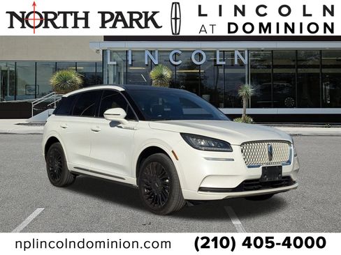Used 2022 Lincoln Corsair Reserve image 1