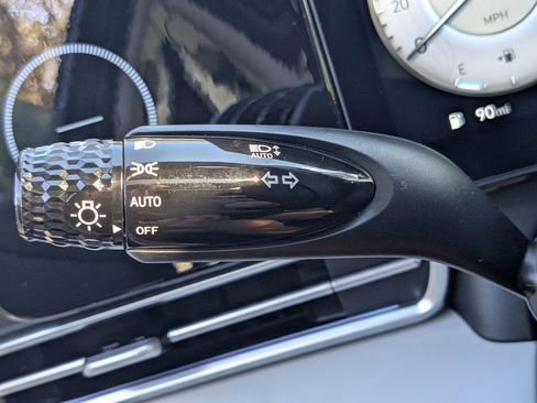 New 2026 Hyundai Elantra Limited FWD image 25