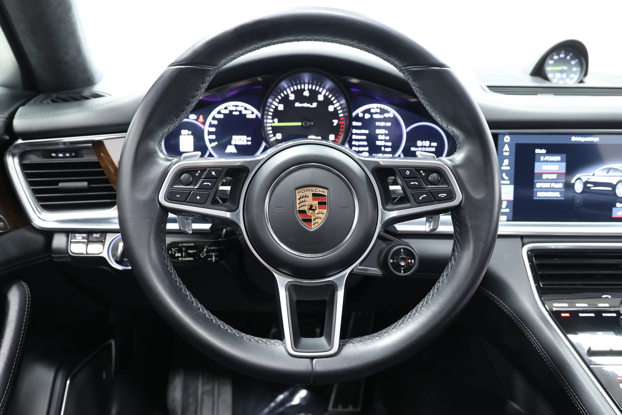 Used 2018 Porsche Panamera Turbo S Executive w/ Assistance Package AWD/4WD image 23