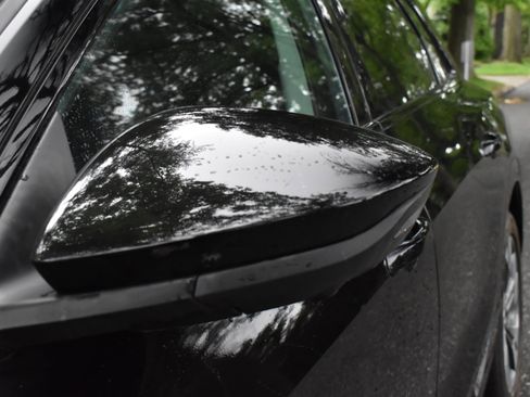 Used 2021 Audi e-tron Premium w/ Convenience Plus Package image 15