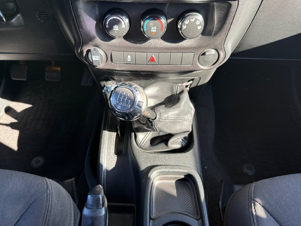 Used 2017 Jeep Wrangler Unlimited Sport w/ Max Tow Package AWD/4WD image 16
