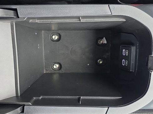 Used 2025 Toyota RAV4 LE image 27