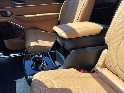 New 2026 Jeep Grand Cherokee L Summit AWD/4WD image 26