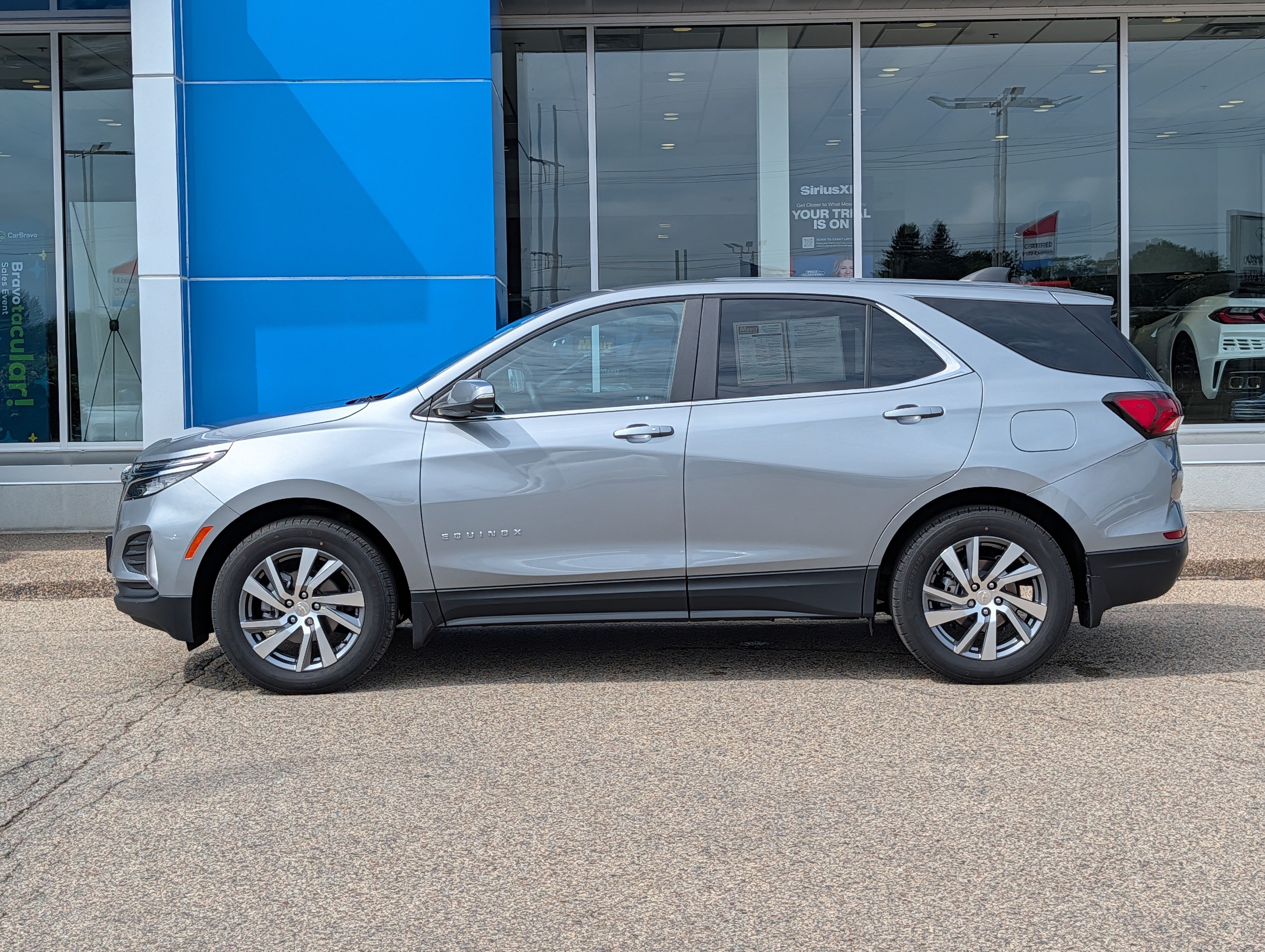 Certified 2024 Chevrolet Equinox LT AWD/4WD image 5