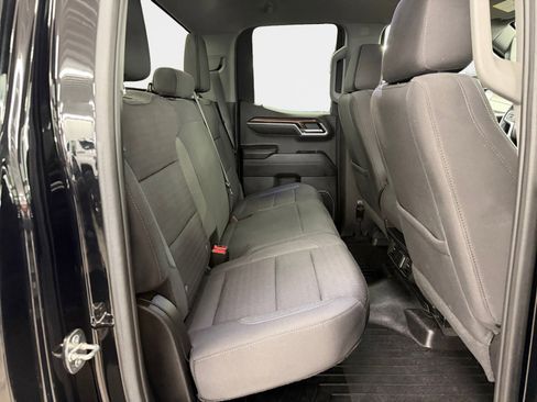 Used 2023 Chevrolet Silverado 1500 LT image 11