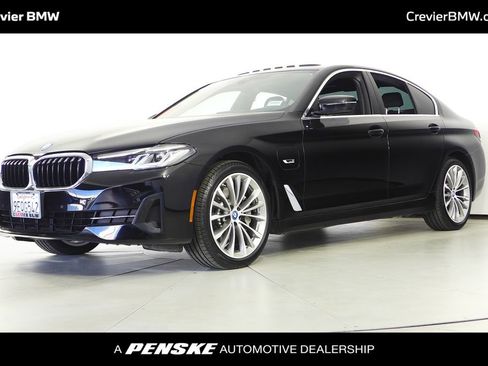 Used 2023 BMW 530e w/ Premium Package image 1