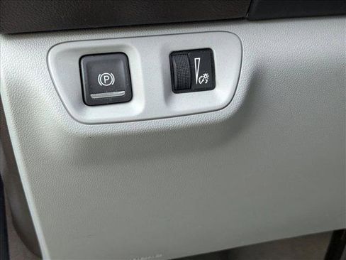 Used 2021 GMC Acadia SLT image 11