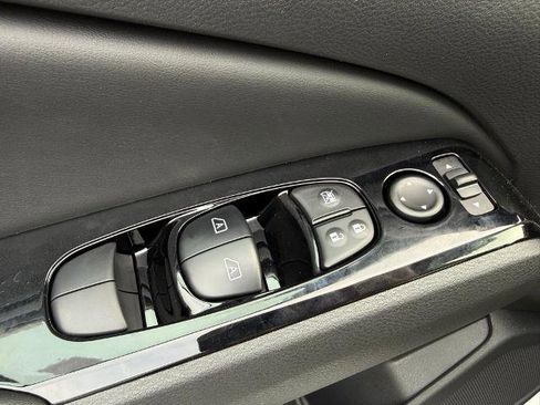 New 2025 Nissan Altima 2.5 SR image 20