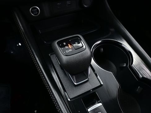 Used 2023 Nissan Rogue SL w/ SL Premium Package image 23