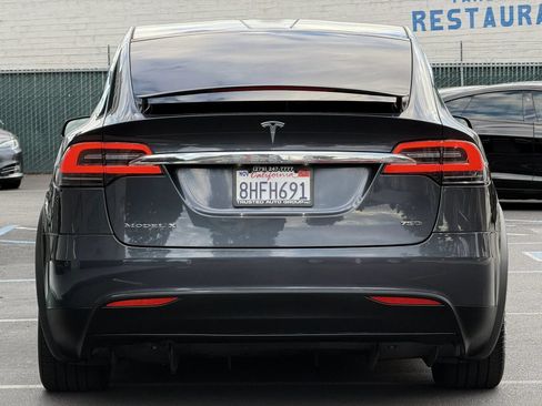 Used 2018 Tesla Model X 75D AWD/4WD image 10