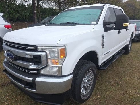 Used 2020 Ford F250 XLT w/ FX4 Off-Road Package image 2