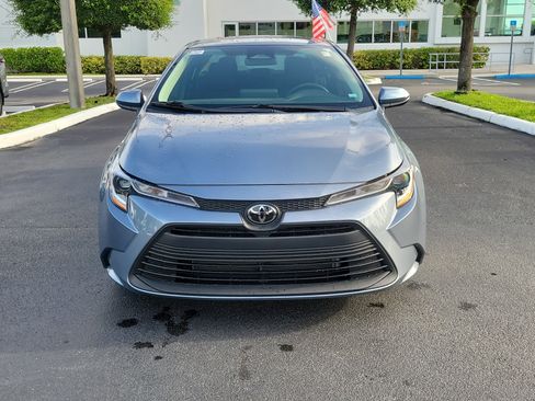 Used 2026 Toyota Corolla LE FWD image 4