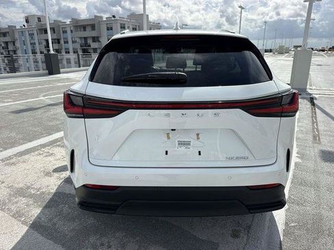 Certified 2025 Lexus NX 250 FWD w/ Towing Package (2000 Lbs) image 24