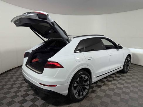 Used 2025 Audi Q8 Premium Plus w/ Premium Plus Package AWD/4WD image 23