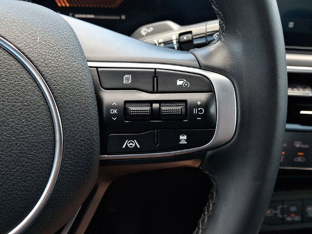 Used 2025 Kia K5 GT-Line AWD/4WD image 22