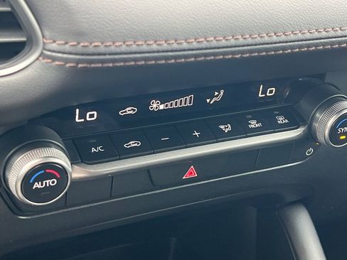 Certified 2025 MAZDA MAZDA3 s Sport image 23