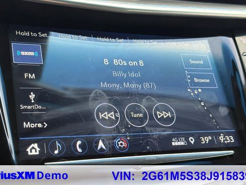 Used 2018 Cadillac XTS Luxury image 27