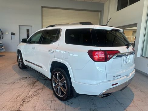 Used 2018 GMC Acadia Denali w/ Technology Package image 5