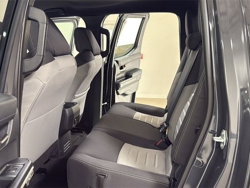 New 2025 Toyota Tacoma TRD Off-Road image 15