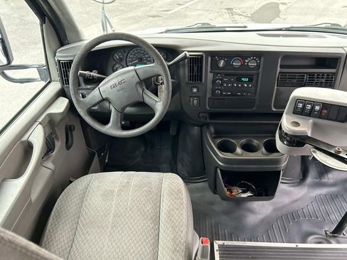 Used 2004 GMC Savana 3500 w/ School Bus Package image 19