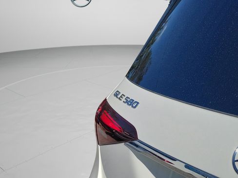 Certified 2026 Mercedes-Benz GLE 580 4MATIC image 9