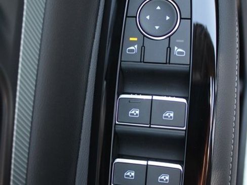 New 2025 Nissan Murano SL image 7