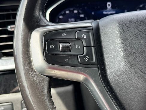 Used 2022 Chevrolet Silverado 1500 LT AWD/4WD image 18