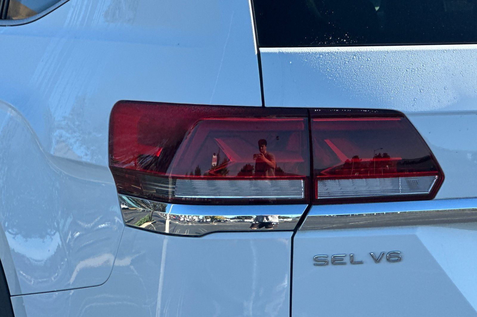 Used 2022 Volkswagen Atlas SEL R-Line AWD/4WD image 47