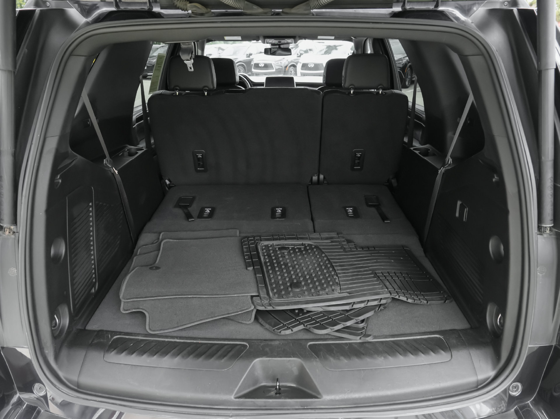 Used 2023 Chevrolet Tahoe LT AWD/4WD image 41