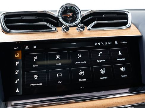 New 2025 Bentley Bentayga Extended Wheelbase image 36