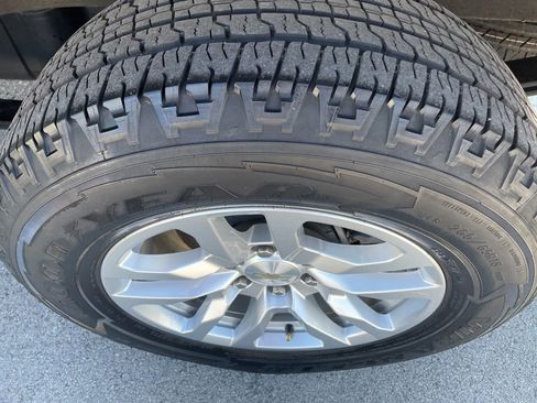 Used 2021 Chevrolet Silverado 1500 LT image 27