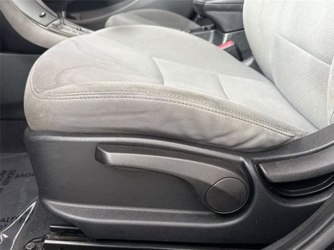 Used 2013 Hyundai Elantra GLS image 23