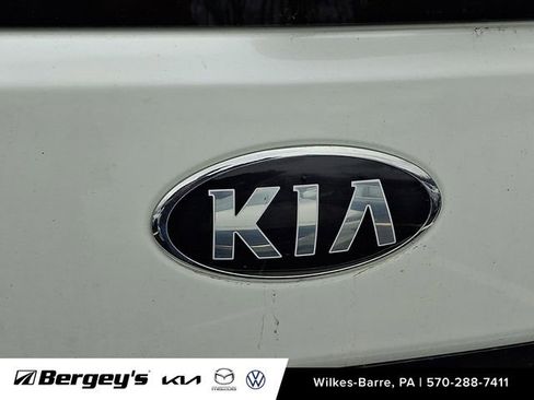 Used 2021 Kia Soul LX FWD image 12