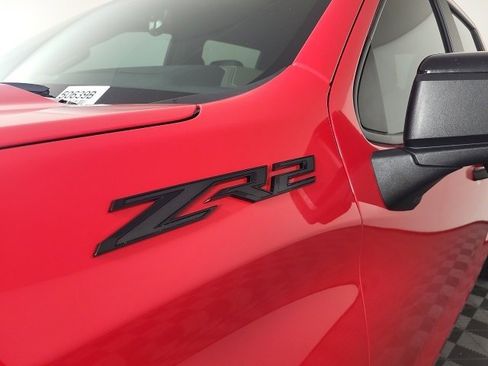 Used 2024 Chevrolet Silverado 1500 ZR2 w/ Technology Package image 7