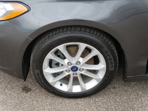 Certified 2019 Ford Fusion SE image 15