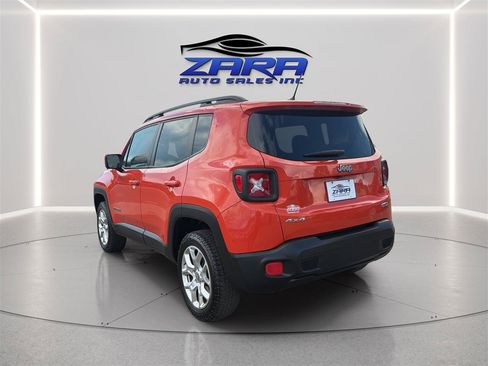 Used 2016 Jeep Renegade Latitude w/ Popular Equipment Group AWD/4WD image 5