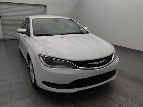 Used 2016 Chrysler 200 Touring image 14