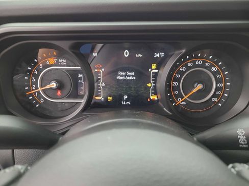 New 2026 Jeep Wrangler Unlimited Rubicon w/ Technology Group image 26