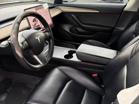 Used 2022 Tesla Model 3 Long Range AWD/4WD image 9