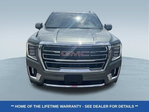 Used 2023 GMC Yukon SLT AWD/4WD image 2