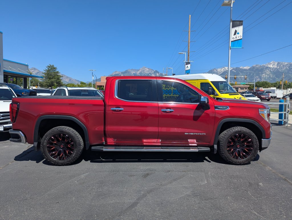 Used 2022 GMC Sierra 1500 SLT w/ SLT Premium Plus Package AWD/4WD image 2