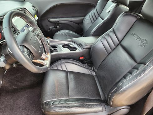 Used 2017 Dodge Challenger SRT Hellcat image 21