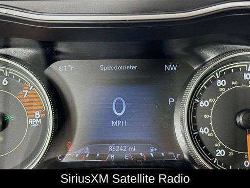 Used 2022 Jeep Cherokee Trailhawk w/ Sun, Sound & Nav Group AWD/4WD image 16