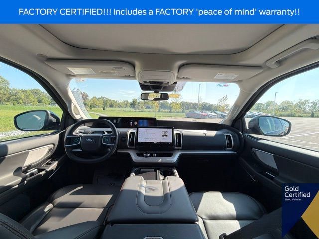 Used 2025 Ford Expedition Active AWD/4WD image 24