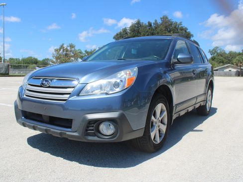 Used 2013 Subaru Outback 2.5i Premium w/ Popular Pkg 1B AWD/4WD image 3
