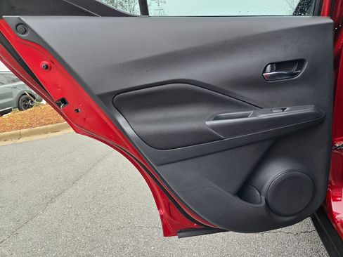 Used 2024 Nissan Kicks SV image 28