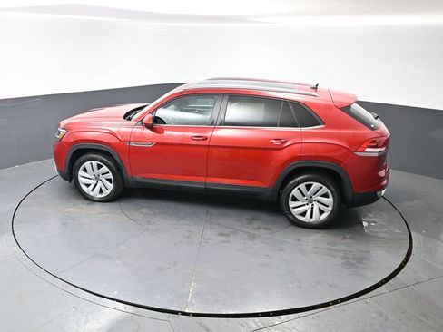 Used 2022 Volkswagen Atlas Cross Sport SE image 47
