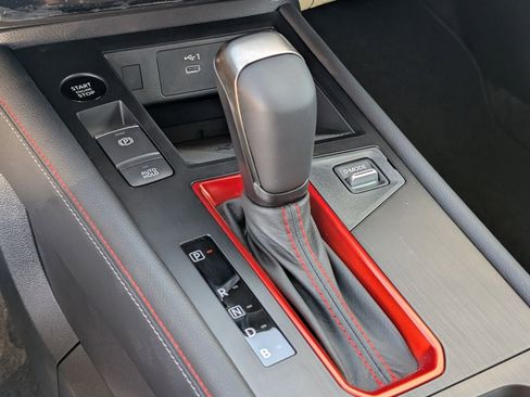 New 2026 Nissan Kicks SR FWD image 18