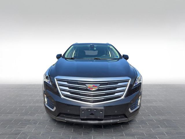 Used 2018 Cadillac XT5 Luxury w/ Driver Awareness Package FWD image 2